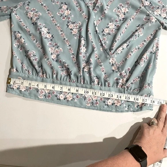 Floral Teal Blouse - Picture 11 of 11
